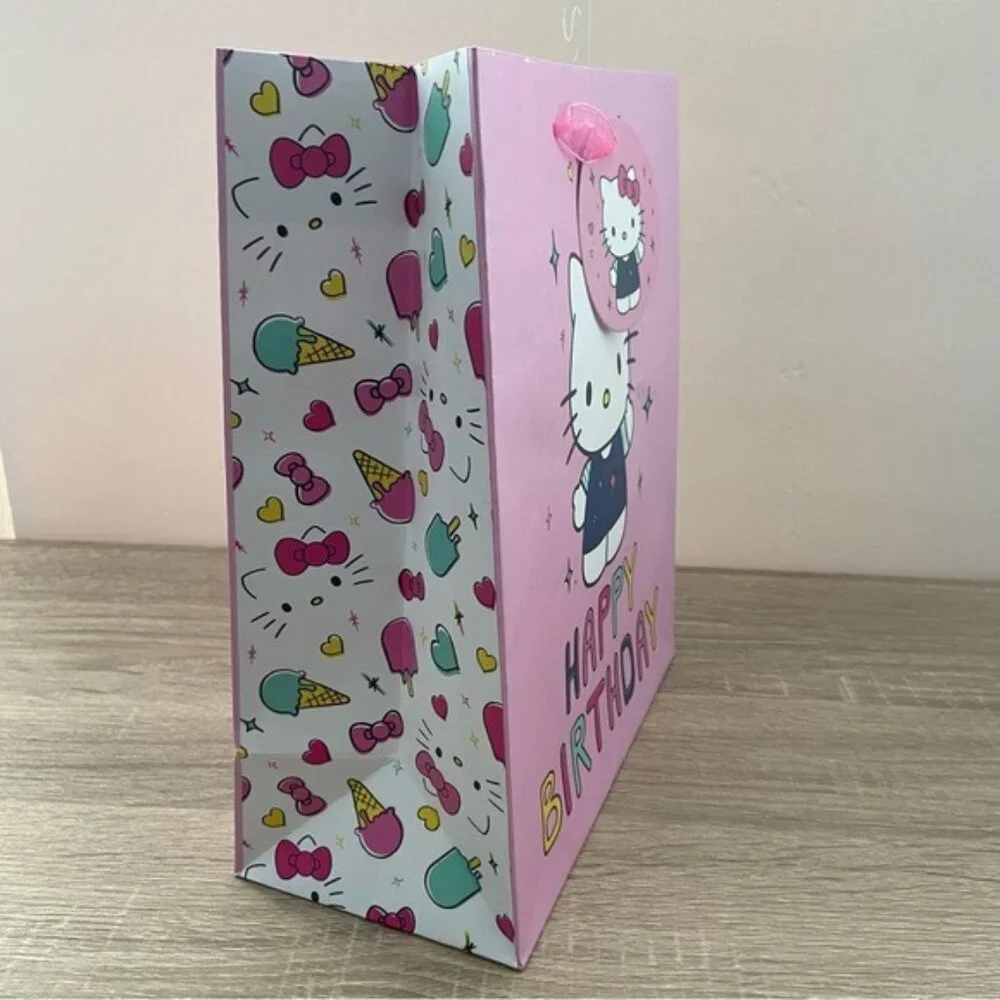 Hello Kitty Birthday Gift Bag NEW